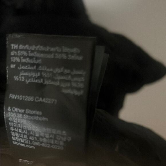 & OTHER STORIES SMOCKED PEPLUM BLACK LACE BLOUSE SIZE 8 - Picture 7 of 7